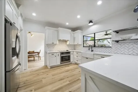 823 Millpond Drive Sugar Land TX 77498