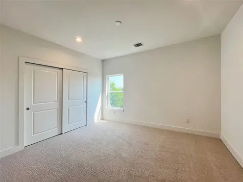326 Eastwood Street Houston TX 77011