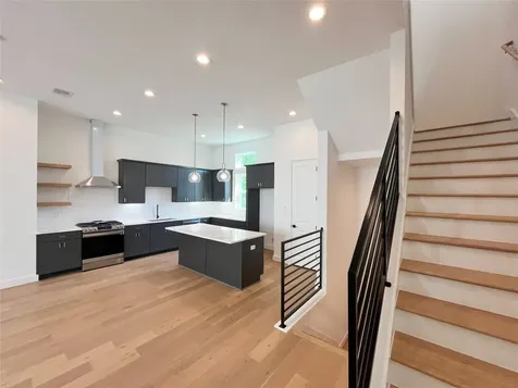 326 Eastwood Street Houston TX 77011