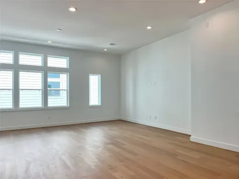 326 Eastwood Street Houston TX 77011