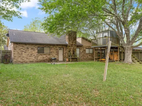13 Columbella Street Bay City TX 77414