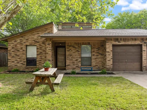 13 Columbella Street Bay City TX 77414