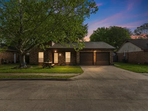 13 Columbella Street Bay City TX 77414