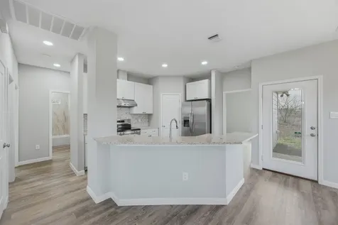 608 Mustang Circle Nixon TX 78140