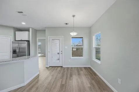 608 Mustang Circle Nixon TX 78140