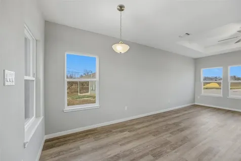 608 Mustang Circle Nixon TX 78140