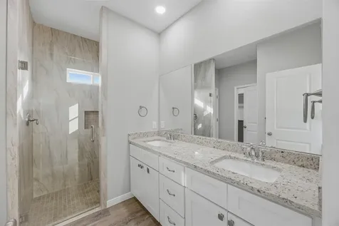 608 Mustang Circle Nixon TX 78140