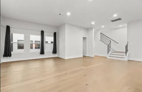 836 Fisher Street D Houston TX 77018