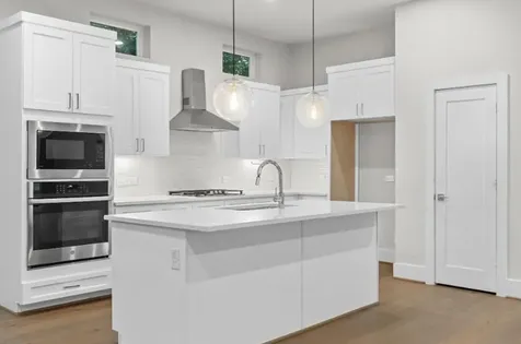 836 Fisher Street D Houston TX 77018