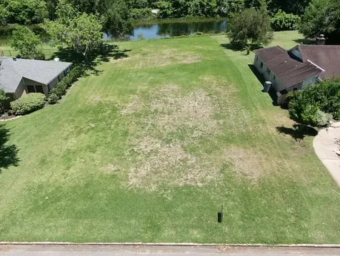 2209 Riverside Drive West Columbia TX 77486