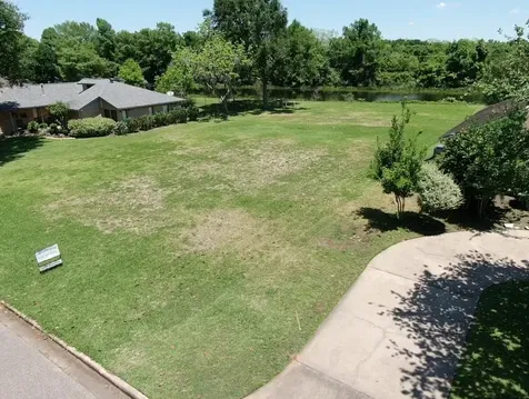 2209 Riverside Drive West Columbia TX 77486
