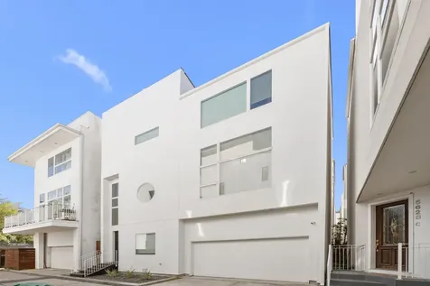 5628 Kiam Street B Houston TX 77007
