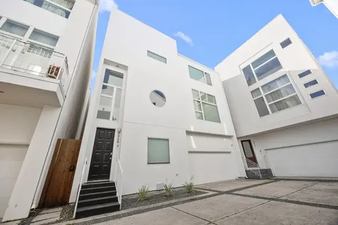 5628 Kiam Street B Houston TX 77007