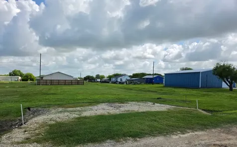1202 W Dallas Avenue Lot 1 Seadrift TX 77983