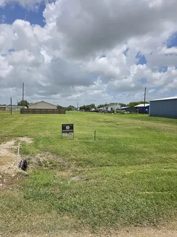 1202 W Dallas Avenue Lot 1 Seadrift TX 77983