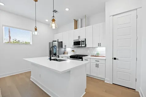 5812 Highland Sky Lane Houston TX 77091