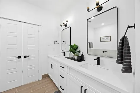 5812 Highland Sky Lane Houston TX 77091