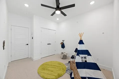 5812 Highland Sky Lane Houston TX 77091