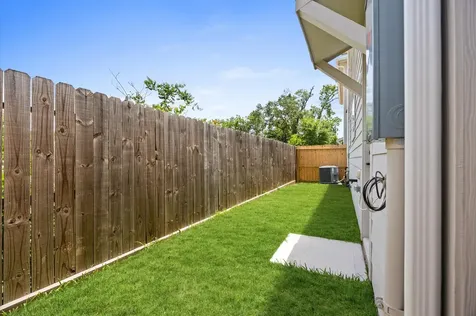 5812 Highland Sky Lane Houston TX 77091