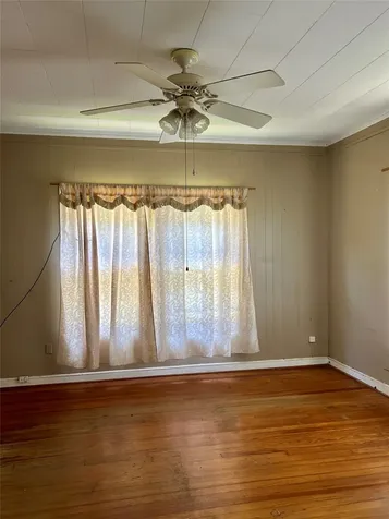 1119 E 25th Street Houston TX 77009