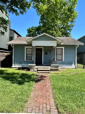 1119 E 25th Street Houston TX 77009
