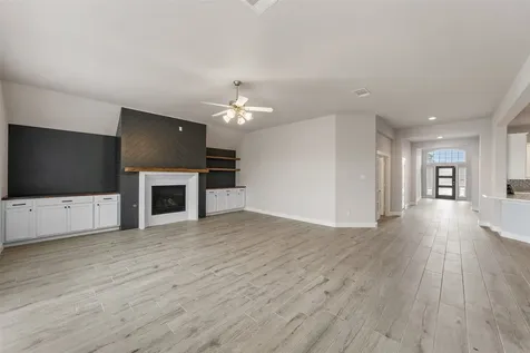 1524 N Blue Bonnet Lane Angleton TX 77515