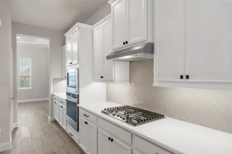 1524 N Blue Bonnet Lane Angleton TX 77515