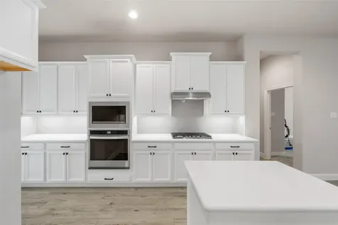 1524 N Blue Bonnet Lane Angleton TX 77515