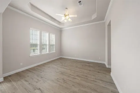 1524 N Blue Bonnet Lane Angleton TX 77515