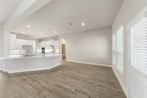 1524 N Blue Bonnet Lane Angleton TX 77515