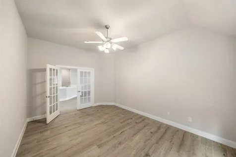 1524 N Blue Bonnet Lane Angleton TX 77515