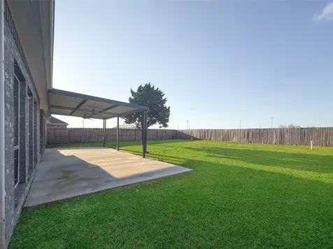 1524 N Blue Bonnet Lane Angleton TX 77515