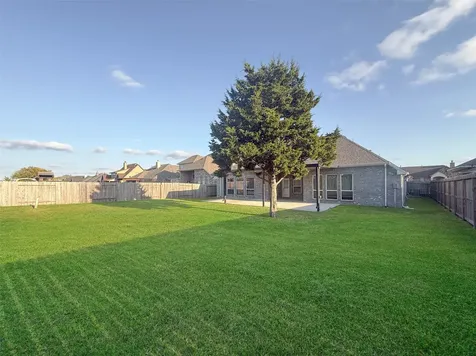 1524 N Blue Bonnet Lane Angleton TX 77515