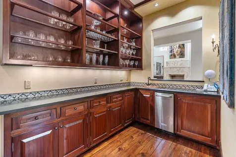 354 Piney Point Road Houston TX 77024