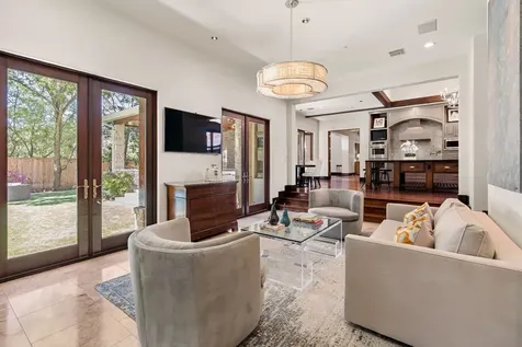 354 Piney Point Road Houston TX 77024