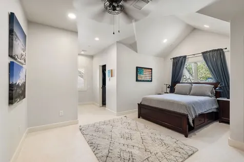 354 Piney Point Road Houston TX 77024