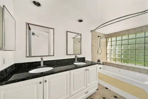 3219 The Highlands Drive Sugar Land TX 77478