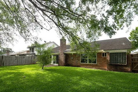 3219 The Highlands Drive Sugar Land TX 77478