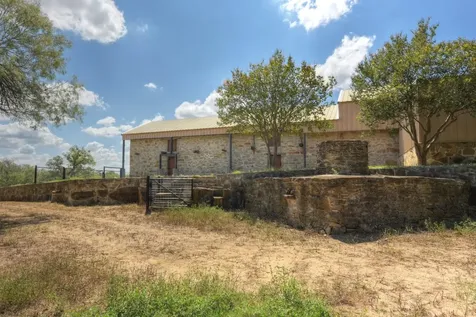 6887 Von Ormy Road Von Ormy TX 78073