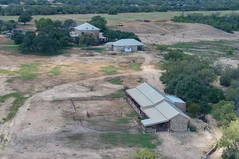 6887 Von Ormy Road Von Ormy TX 78073