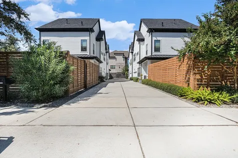 1315 Wycliffe Drive Houston TX 77043