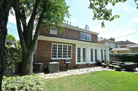 4142 Villanova Street West University Place TX 77005