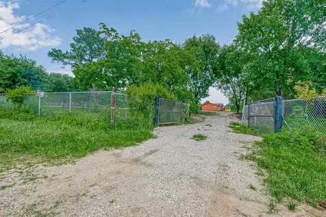 1031 County Road 491 Dayton TX 77535