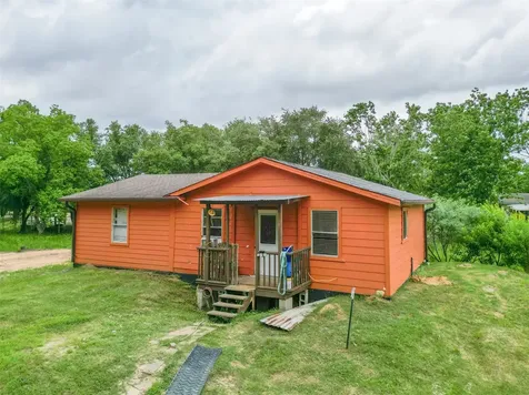 1031 County Road 491 Dayton TX 77535