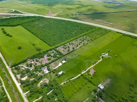 1031 County Road 491 Dayton TX 77535