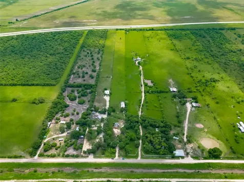 1031 County Road 491 Dayton TX 77535