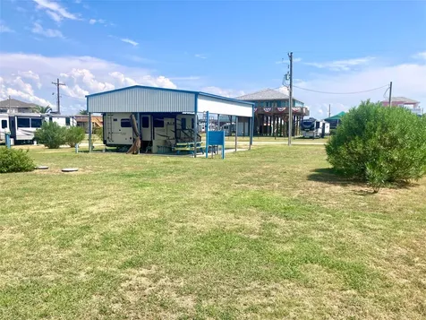 915 S Selwyn Road Crystal Beach TX 77650