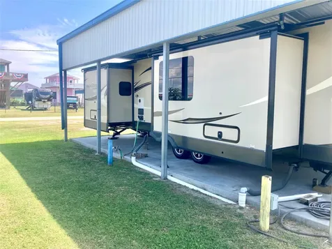 915 S Selwyn Road Crystal Beach TX 77650