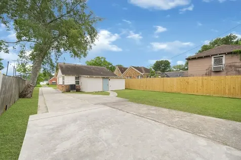 1519 Munger Street Houston TX 77023