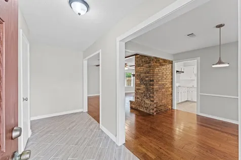 4205 Queenswood Street Baytown TX 77521